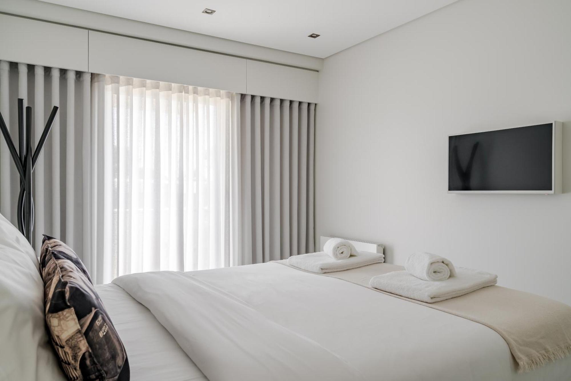 River Town View - Luxury Apartment With Jacuzzi On Terrace Viana do Castelo Eksteriør billede