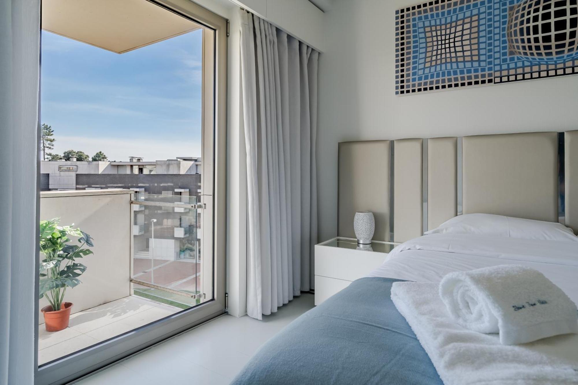 River Town View - Luxury Apartment With Jacuzzi On Terrace Viana do Castelo Eksteriør billede